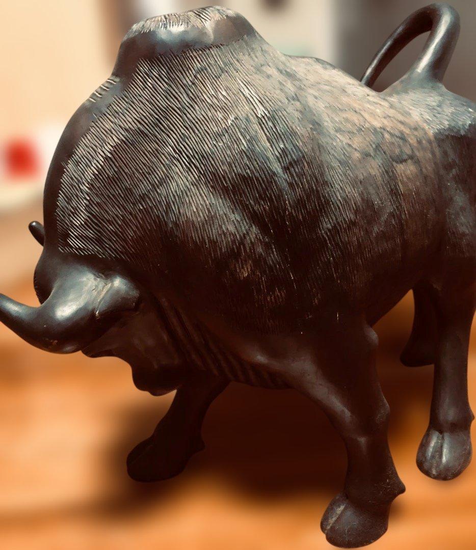 木製牛の置物 幅60×高さ55cm