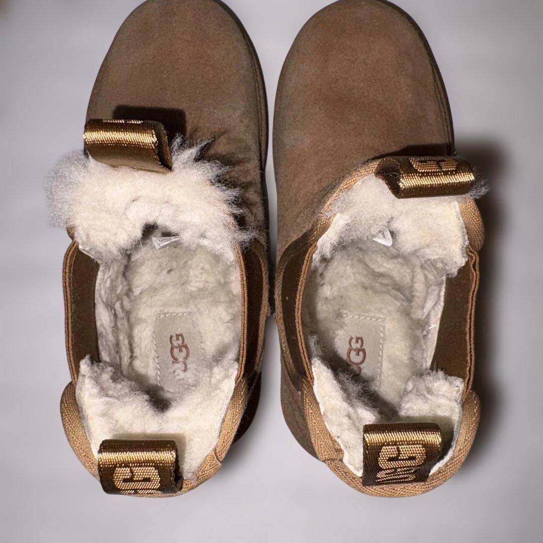 UGG 厚底 Neumel プラットフォームブーツ チェルシー