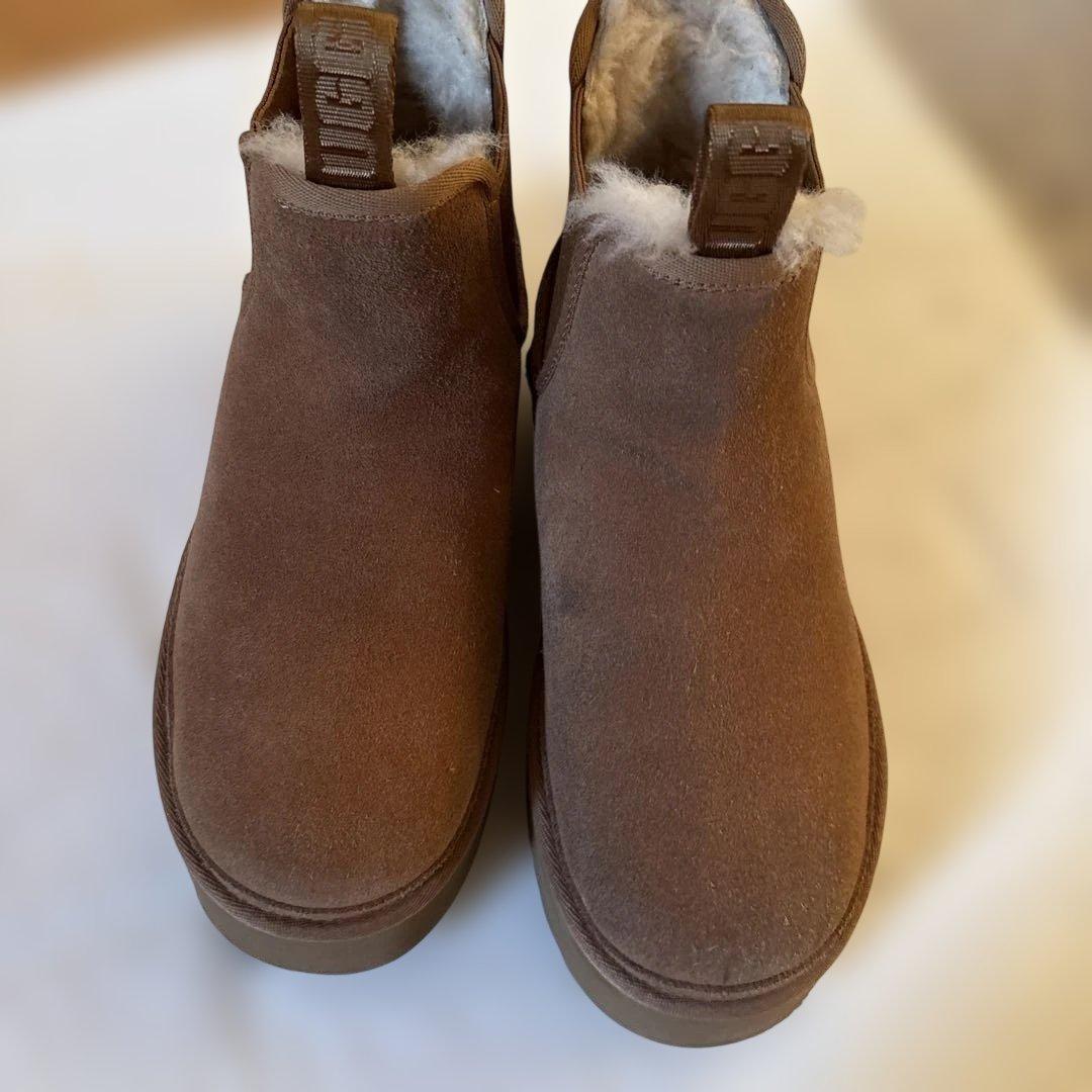 UGG 厚底 Neumel プラットフォームブーツ チェルシー
