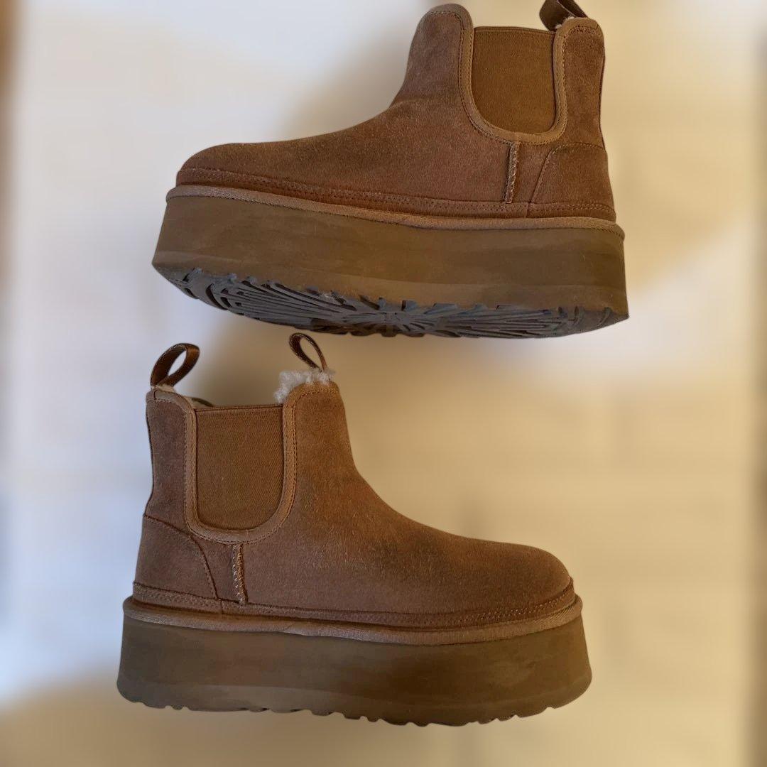 UGG 厚底 Neumel プラットフォームブーツ チェルシー