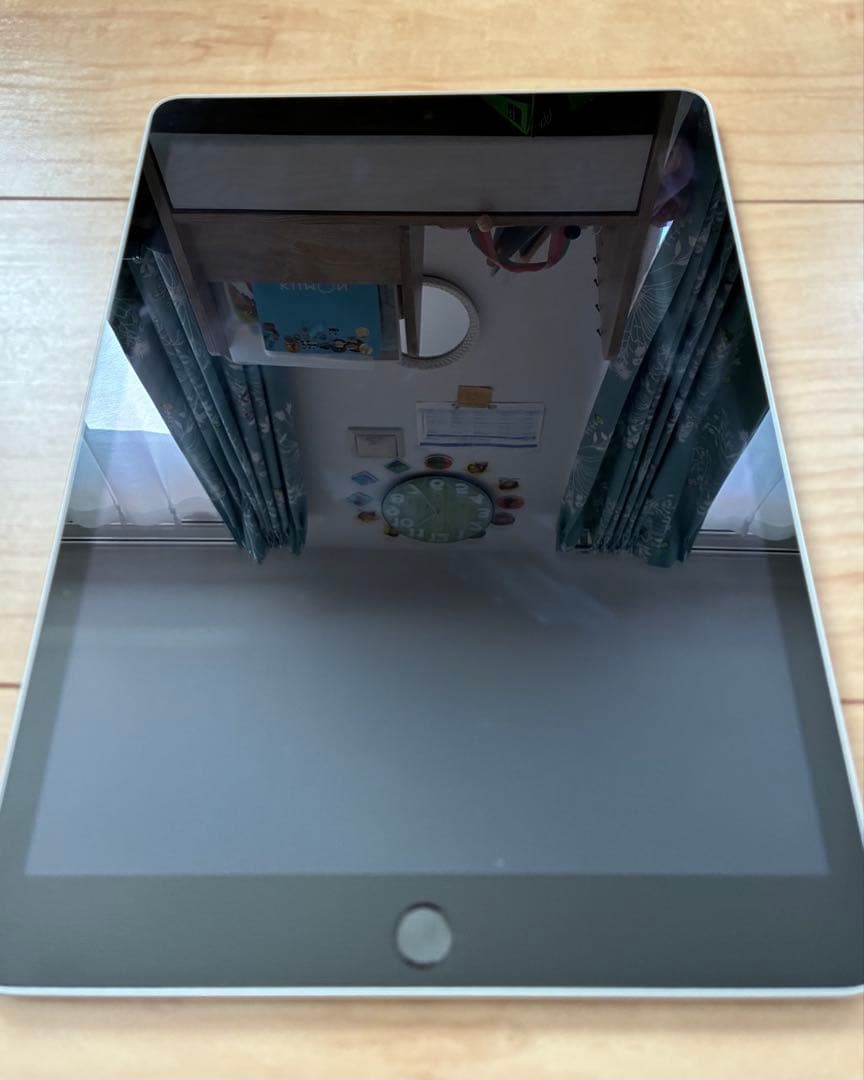 【美品】Apple iPad 第9世代　シルバー 本体