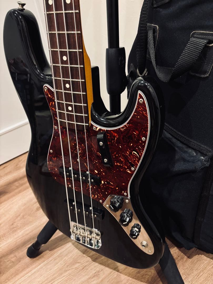 ベース Fender USA American Vintage 62 Jazz Bass