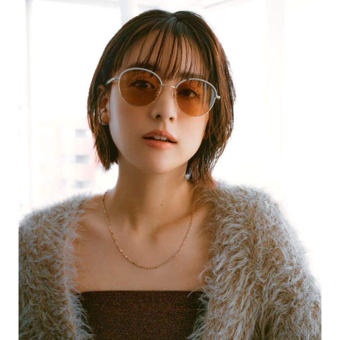 FURLA　サングラスSG SFU856J 0177　山本美月1054