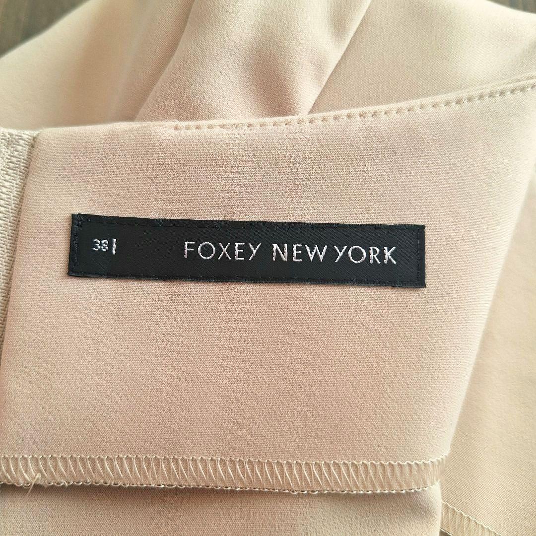 未使用 美品 フォクシー ニューヨーク ワンピース 半袖 ベージュ 38