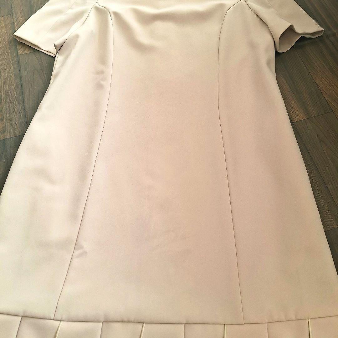 未使用 美品 フォクシー ニューヨーク ワンピース 半袖 ベージュ 38