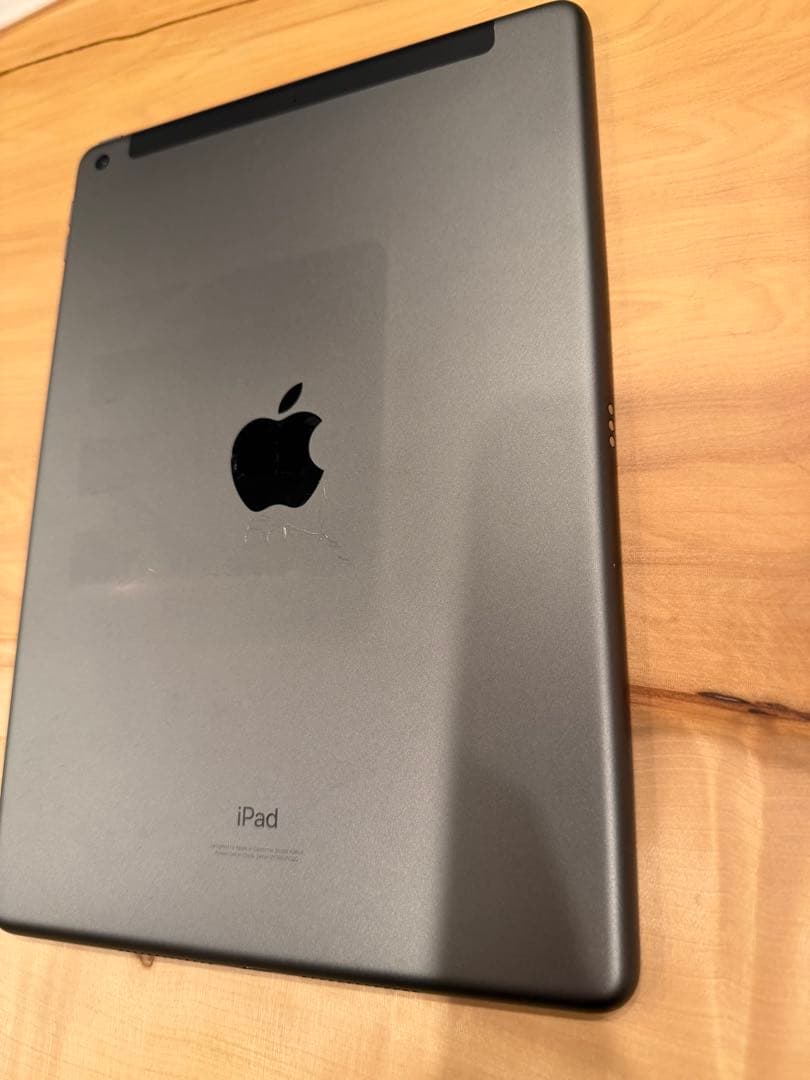 iPad 第9世代256GB Wi-Fi + Cellular