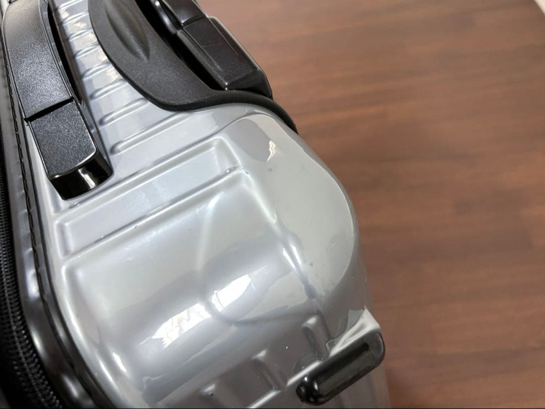 RIMOWA サルサ 2輪 機内持ち込みサイズ