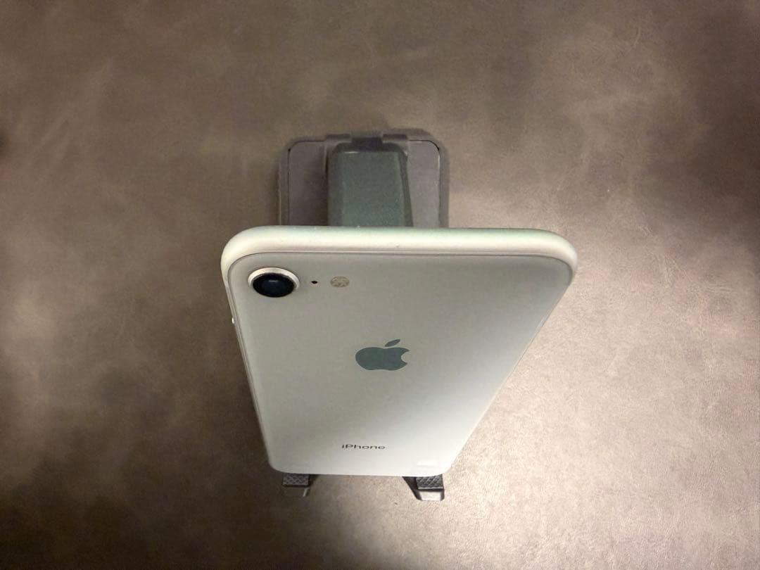 Apple iPhone 8 ホワイト 本体