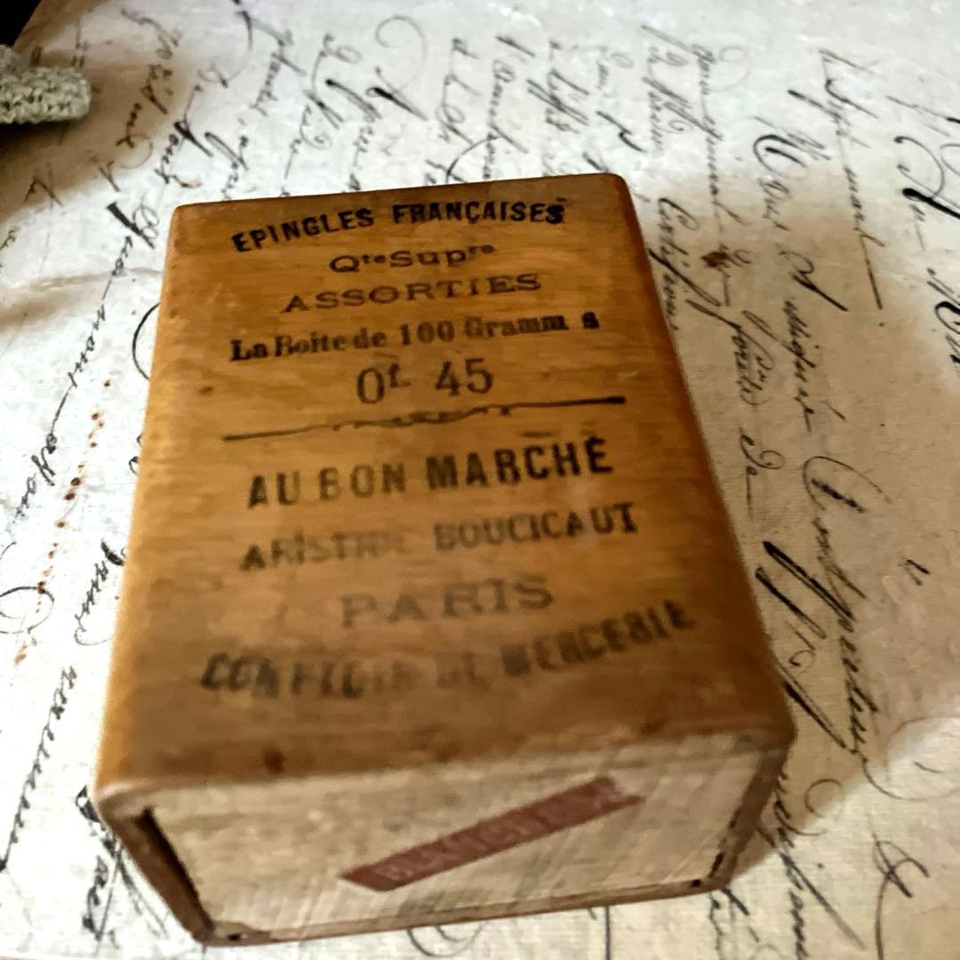 フランスアンティーク AU BON MARCHE 木箱 メルスリー　ボンマルシェ