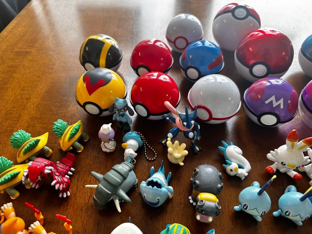 【中古】ポケモン フィギュアとボールセット