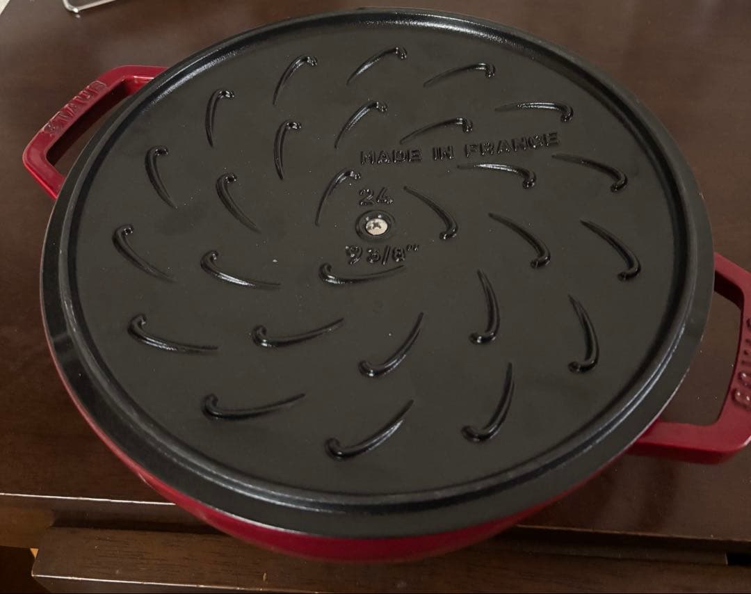 [未使用]STAUB ブレイザーソテーパン24㎝　チェリーレッド