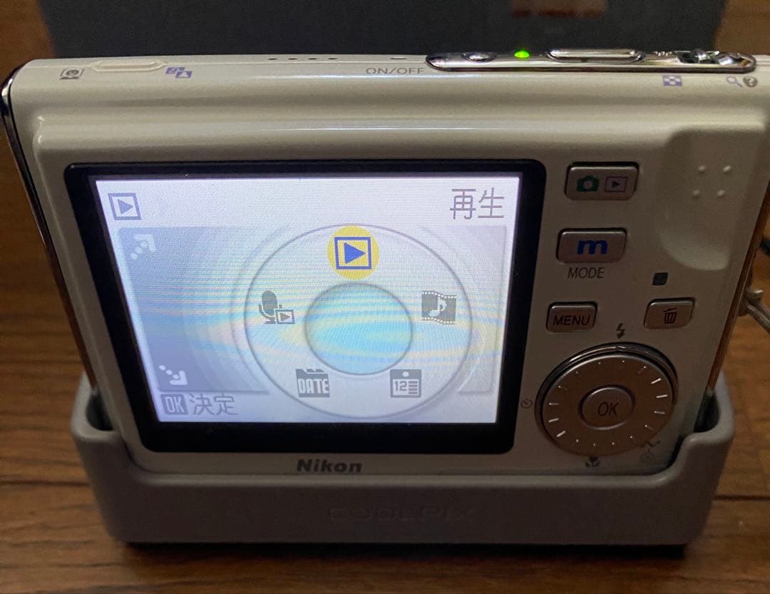 デジカメNikon COOLPIX S5 ホワイト