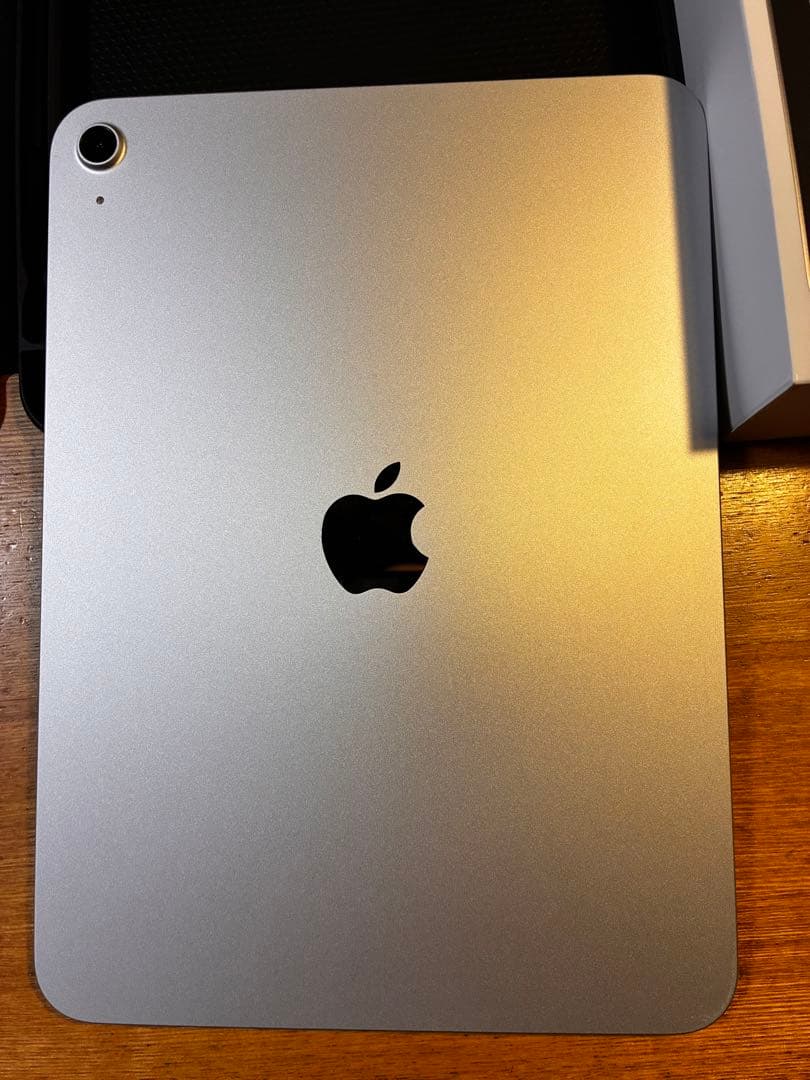 Apple iPad シルバー　A16 第11世代　128GB