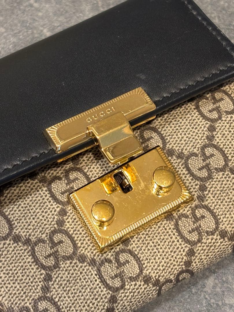 GUCCI 三つ折り財布 ブラック/ベージュ