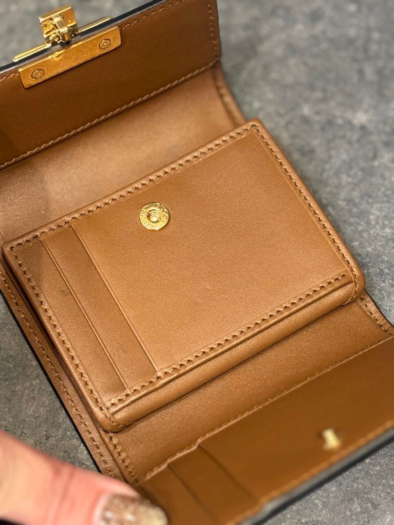 GUCCI 三つ折り財布 ブラック/ベージュ