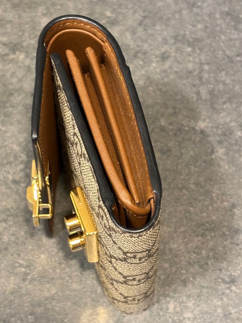 GUCCI 三つ折り財布 ブラック/ベージュ