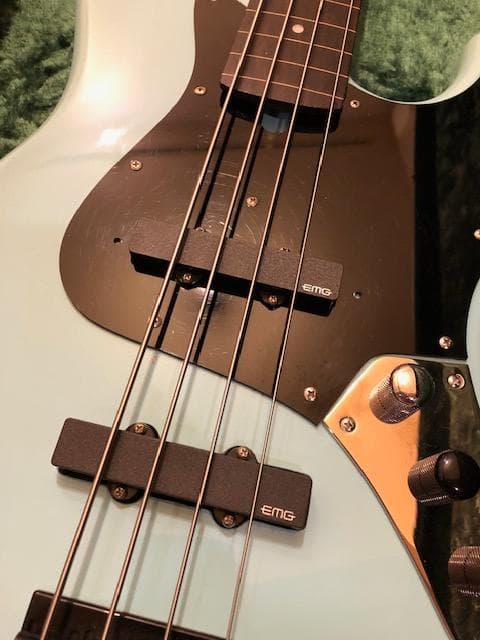 BacchusユニバーサルシリーズBJB+BJB-1R-FLフレットレス改