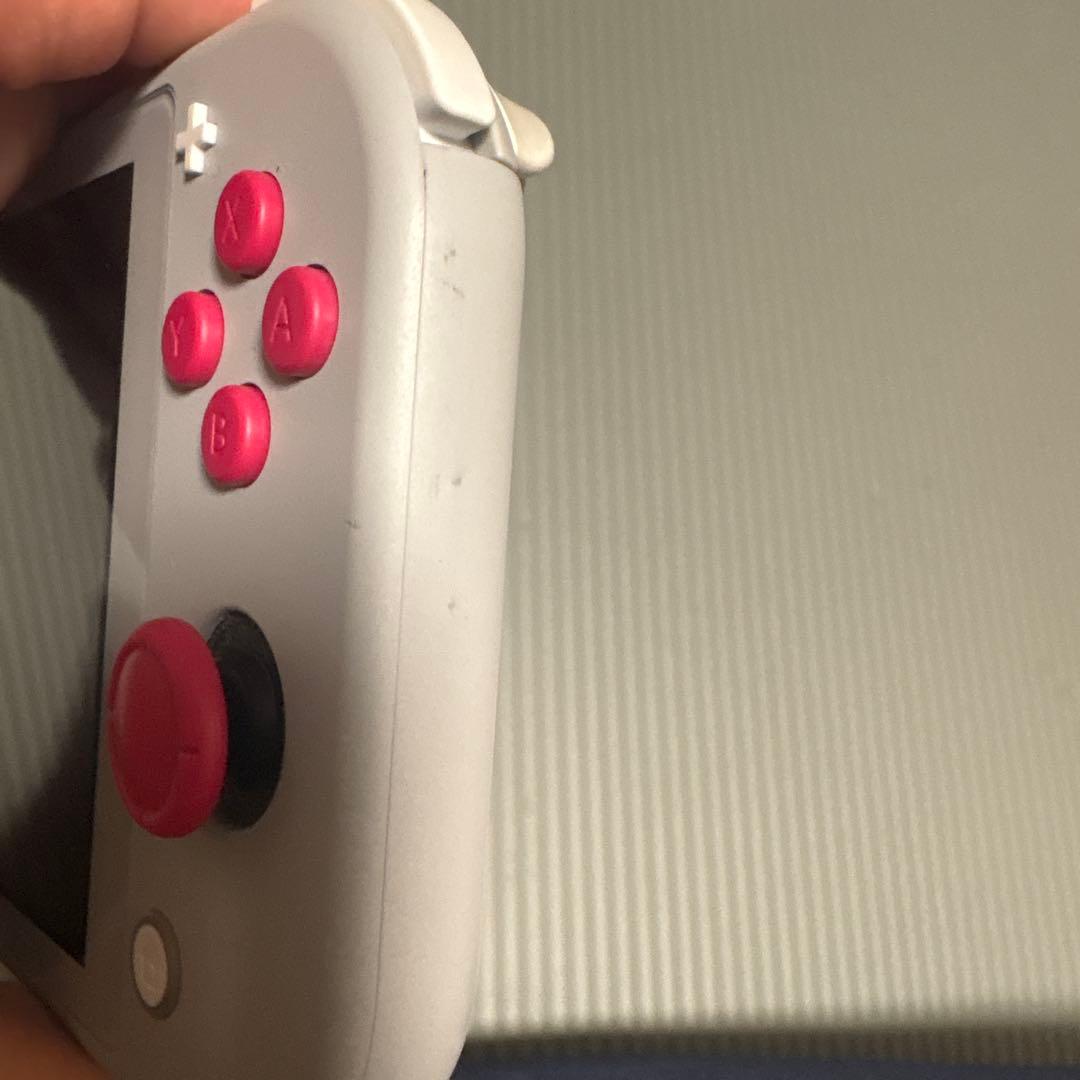 ニンテンドースイッチライト　ザシアンザマゼンタ