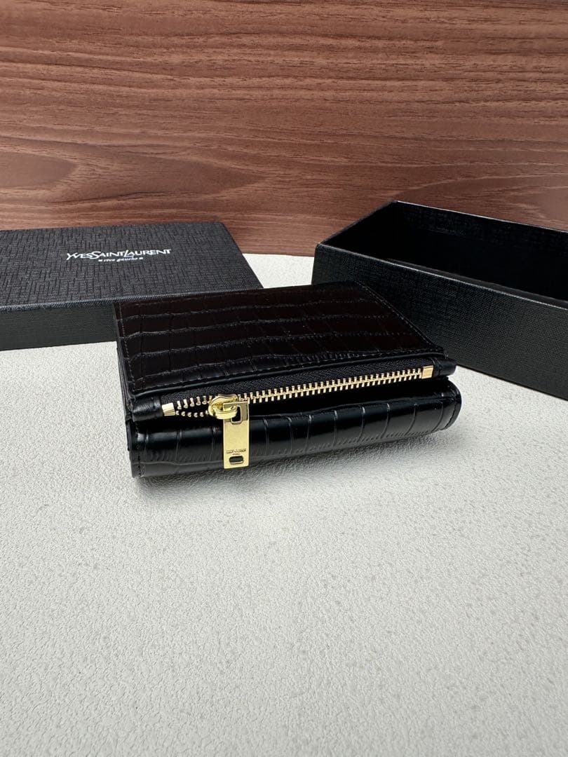 YSL サンローラン クロコ型押し 三つ折り財布 ブラック ゴールド金具