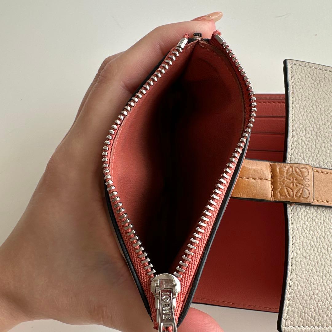 k　LOEWE 三つ折り財布