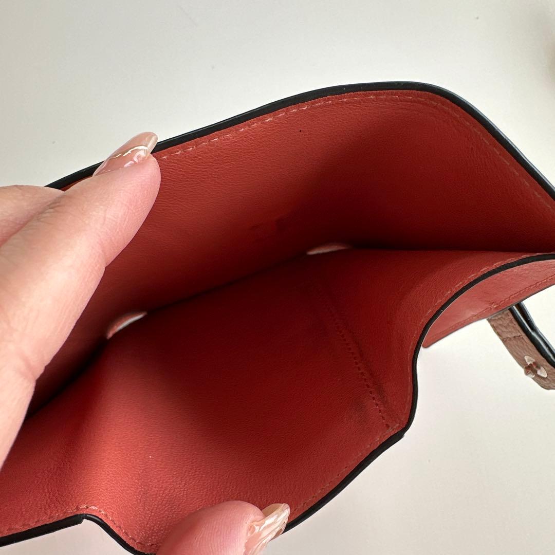 k　LOEWE 三つ折り財布