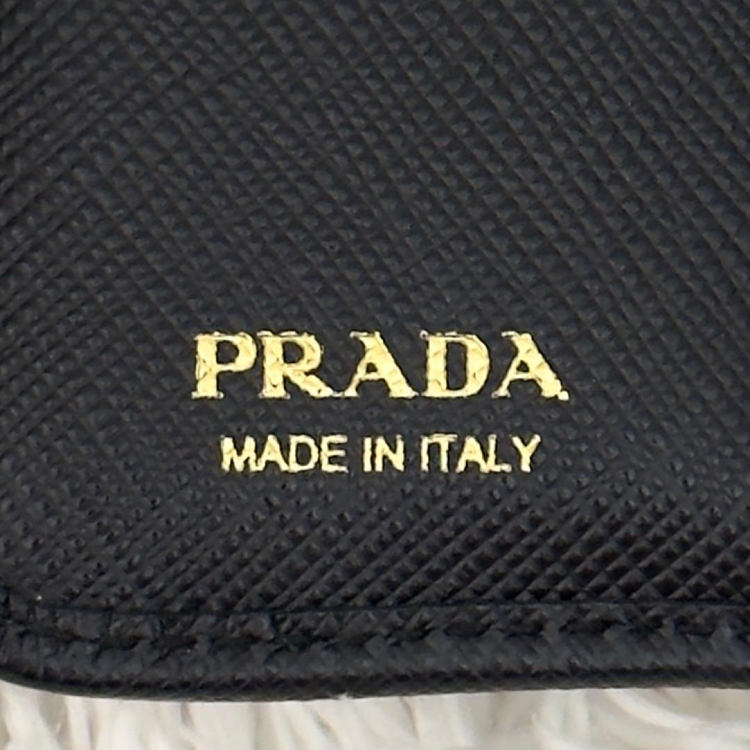 美品✨PRADA プラダ サフィアーノ 財布 ブラック 二つ折り レザー