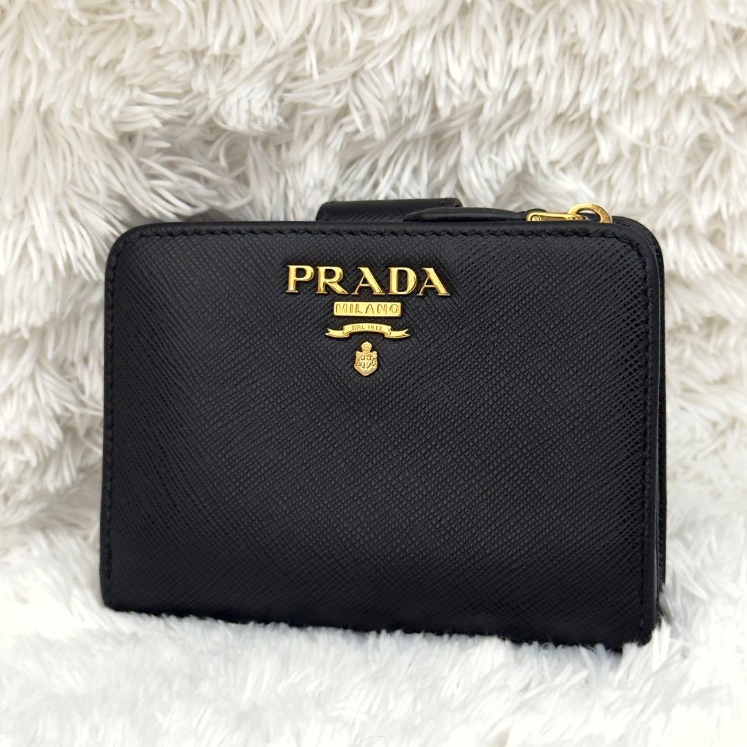 美品✨PRADA プラダ サフィアーノ 財布 ブラック 二つ折り レザー