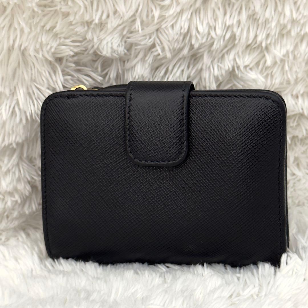 美品✨PRADA プラダ サフィアーノ 財布 ブラック 二つ折り レザー