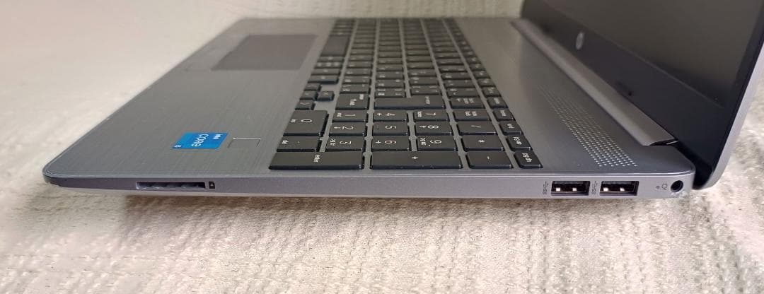 HP 250 G9 ノートPC第12世代corei5搭載