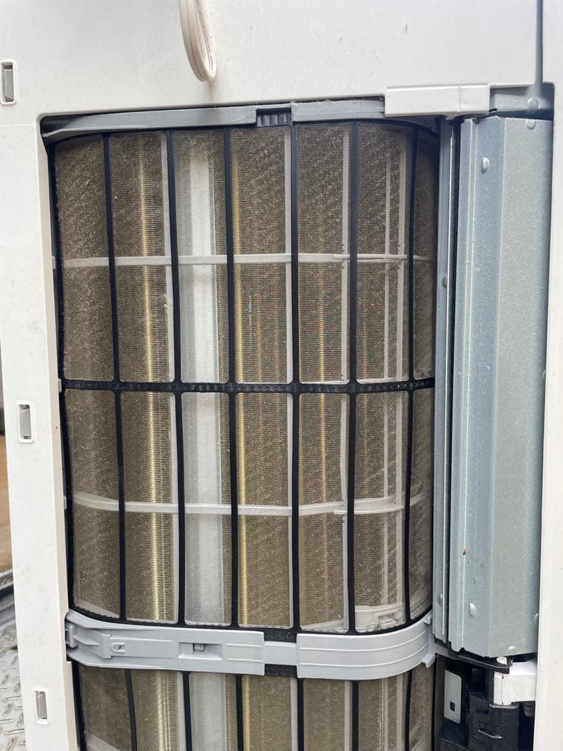 2022年製 東芝 ルームエアコン 6〜8畳用 RAS-J221RT(W)