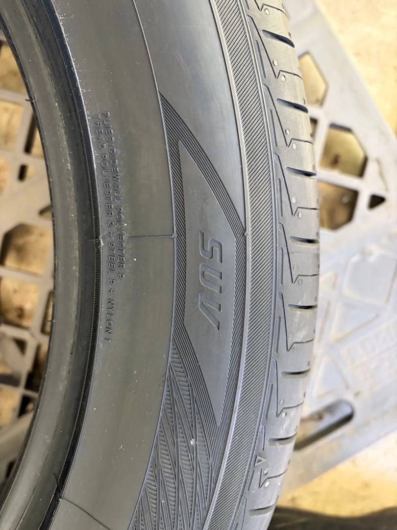 2025年製 並行輸入品 ADVAN dB V552 235/55 R19 4本