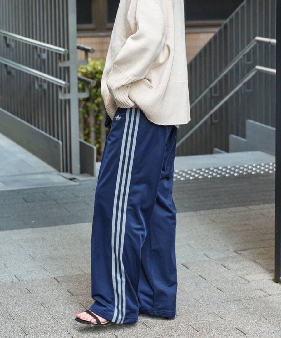 adidas ベッケンバウアートラックパンツ（ジェンダーニュートラル） ネイビー