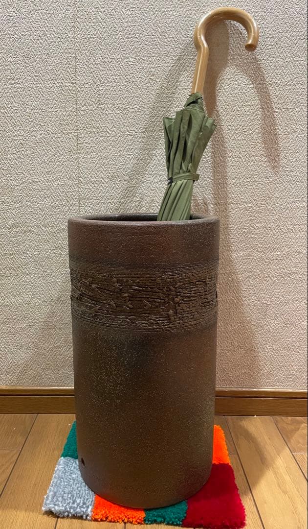 信楽焼　ブラウン 陶器製 傘立て　新品