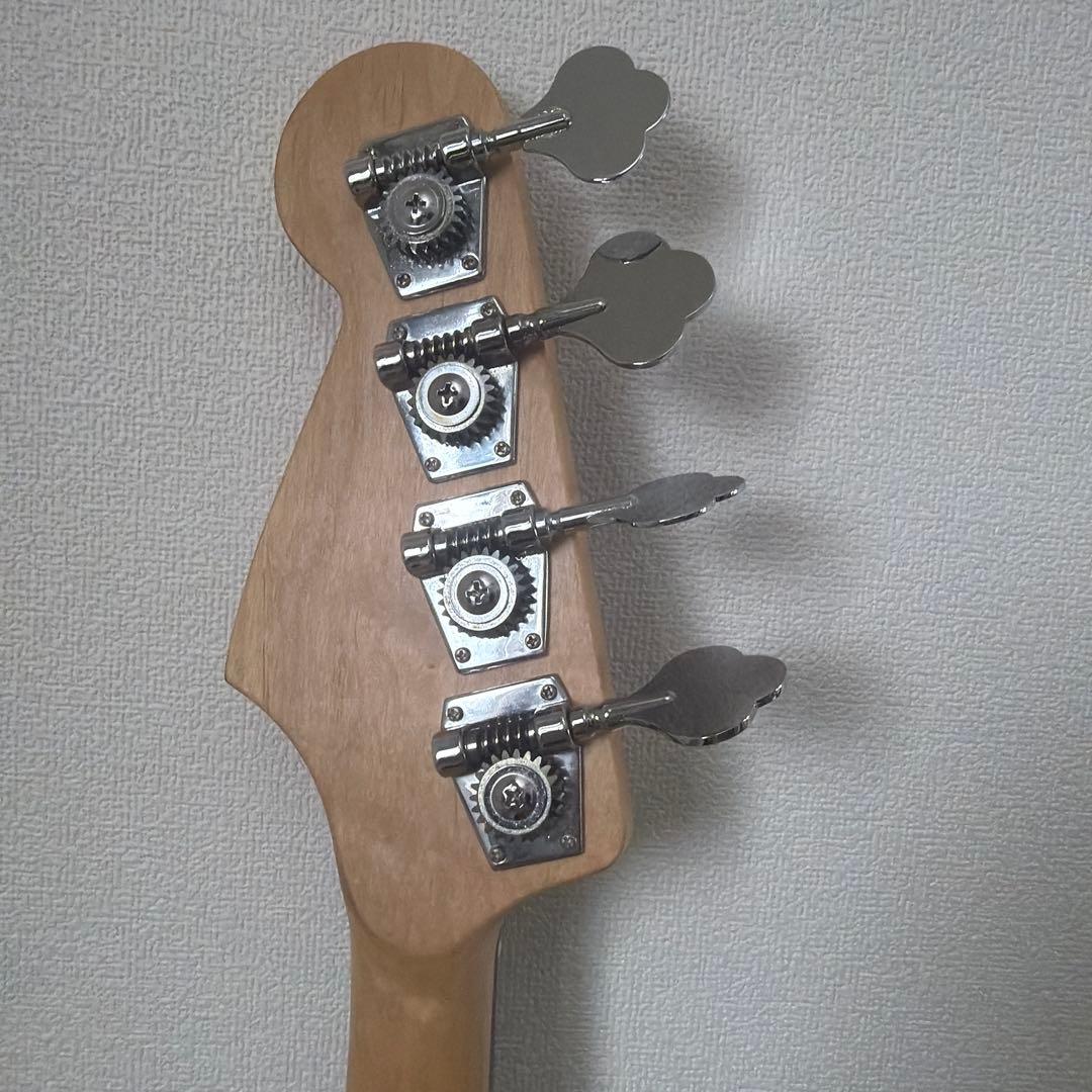 (美品)エレキベース　Legend