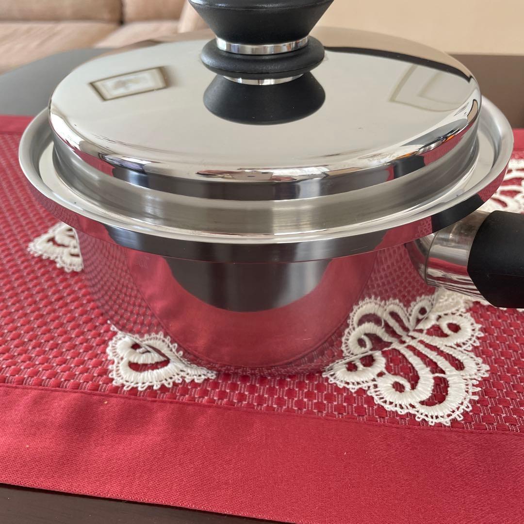 【美品】Amway 現行品　クイーン　片手鍋　中ソースパン