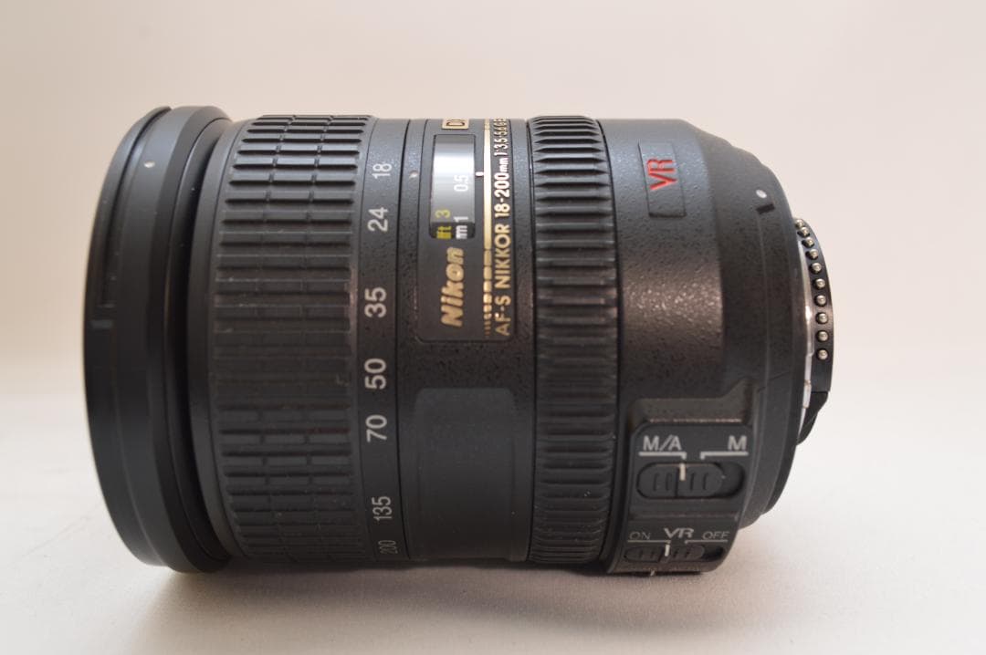 ✨美品✨ Nikon AF-S 18-200mm F3.5-5.6 G VR