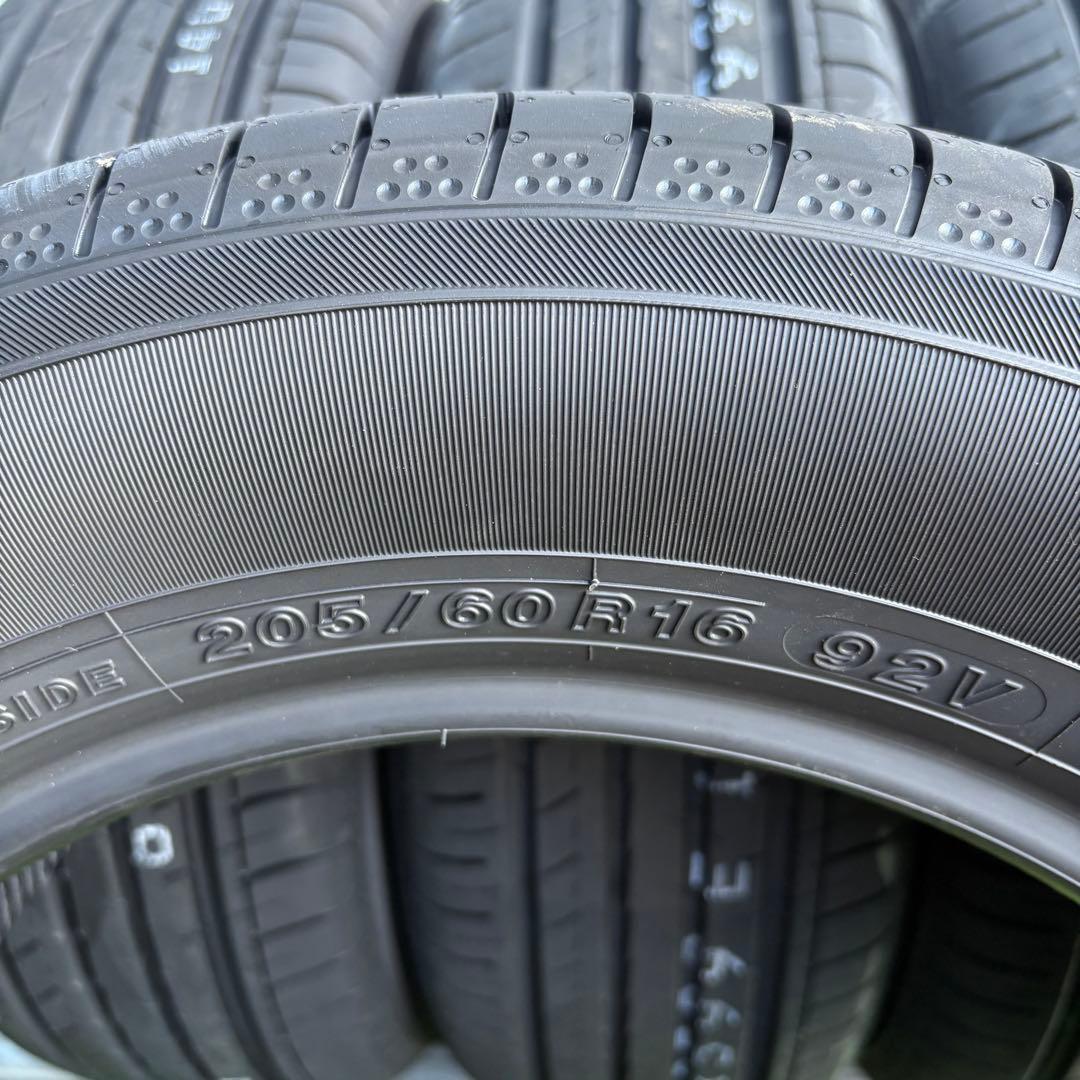 未使用品　205/60R16 YOKOHAMA 4本セット2024年製造