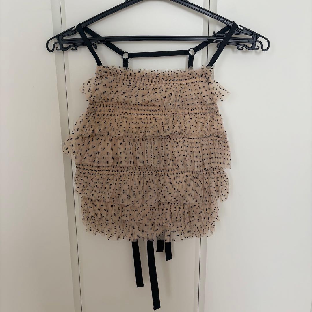 Lily Brown チュールラッフルフリルトップス