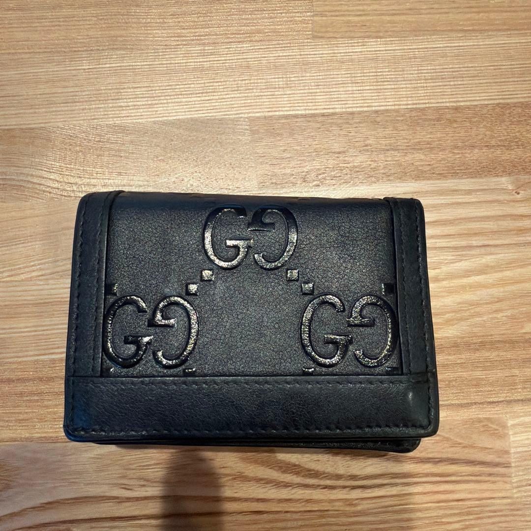 ジ*可様 二折財布小銭入付き GUCCI GGエンボス カードケース ウォレット