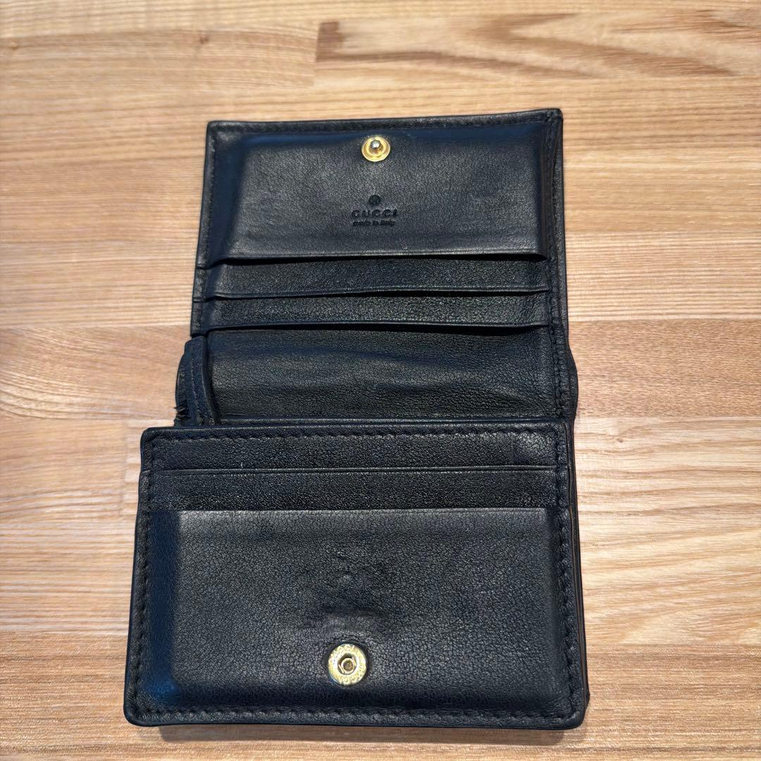 ジ*可様 二折財布小銭入付き GUCCI GGエンボス カードケース ウォレット