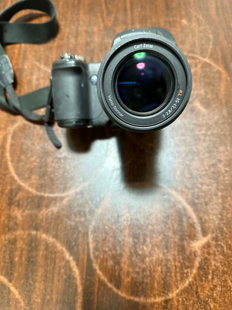 Sony DSC-F828 1.5m/4.9f macroレンズ付き