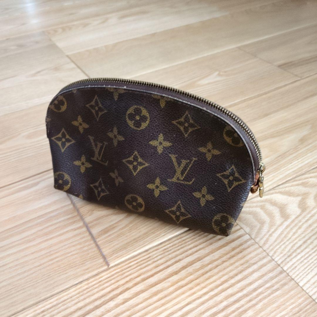 笑*ギ様 Louis Vuitton 二つ折り財布とポーチセット