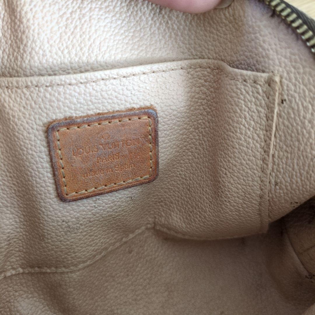 笑*ギ様 Louis Vuitton 二つ折り財布とポーチセット