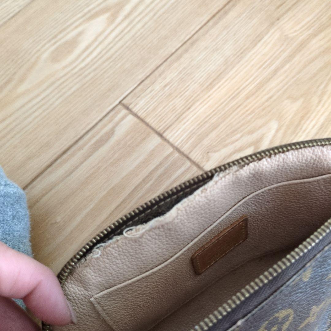 笑*ギ様 Louis Vuitton 二つ折り財布とポーチセット