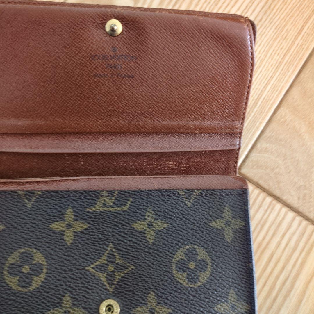 笑*ギ様 Louis Vuitton 二つ折り財布とポーチセット