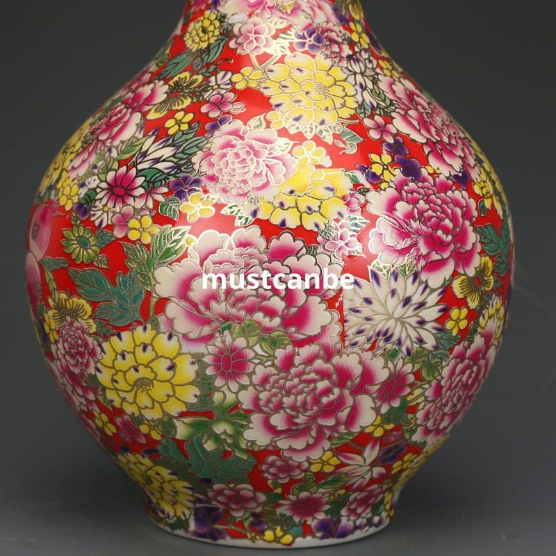 清乾隆琺瑯彩紅地万花賞瓶 景徳鎮 陶磁器 装飾品 現代工芸品 美術品 置物