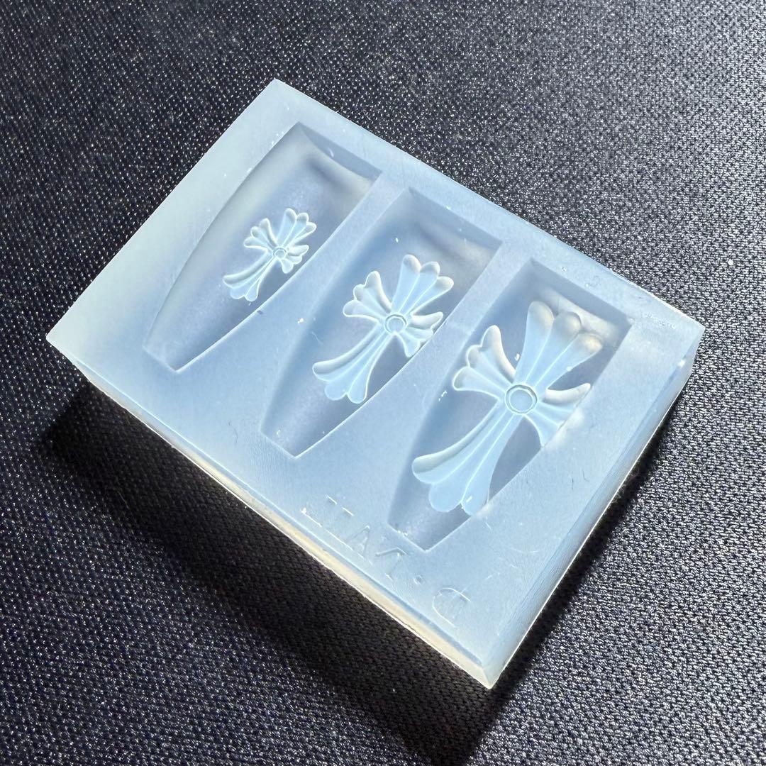 み*み様 モールド NAILS クロスパーツ クロス ネイルパーツ 3Dパーツ