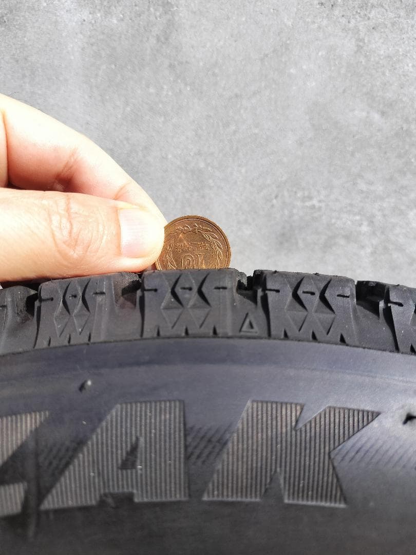 値下【引取り限定／広島市】スタッドレスタイヤ VRX2 155/65R14 4本