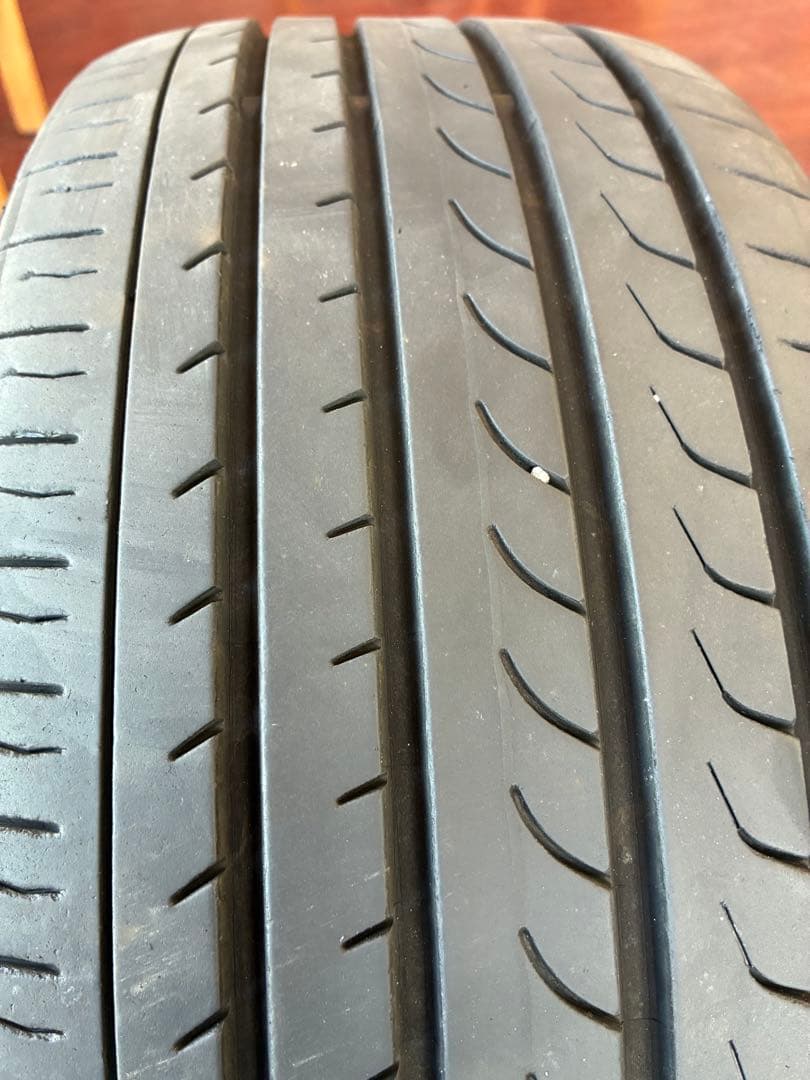 ブルーアースRV02 225/45R18 4本セット