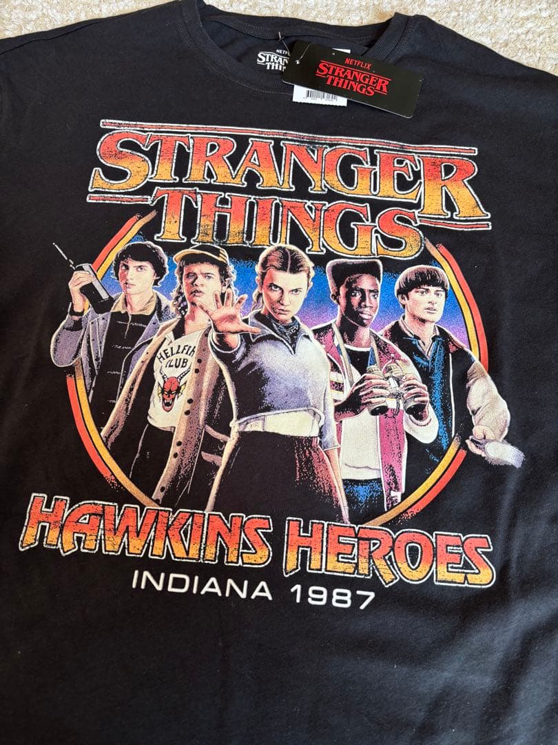 ストレンジャーシングス, Stranger Things - Tシャツ&靴下